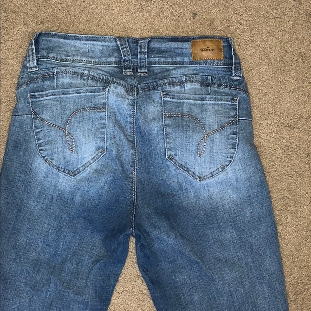 YMI Wanna betta butt jeans size 9/29 mid rise
